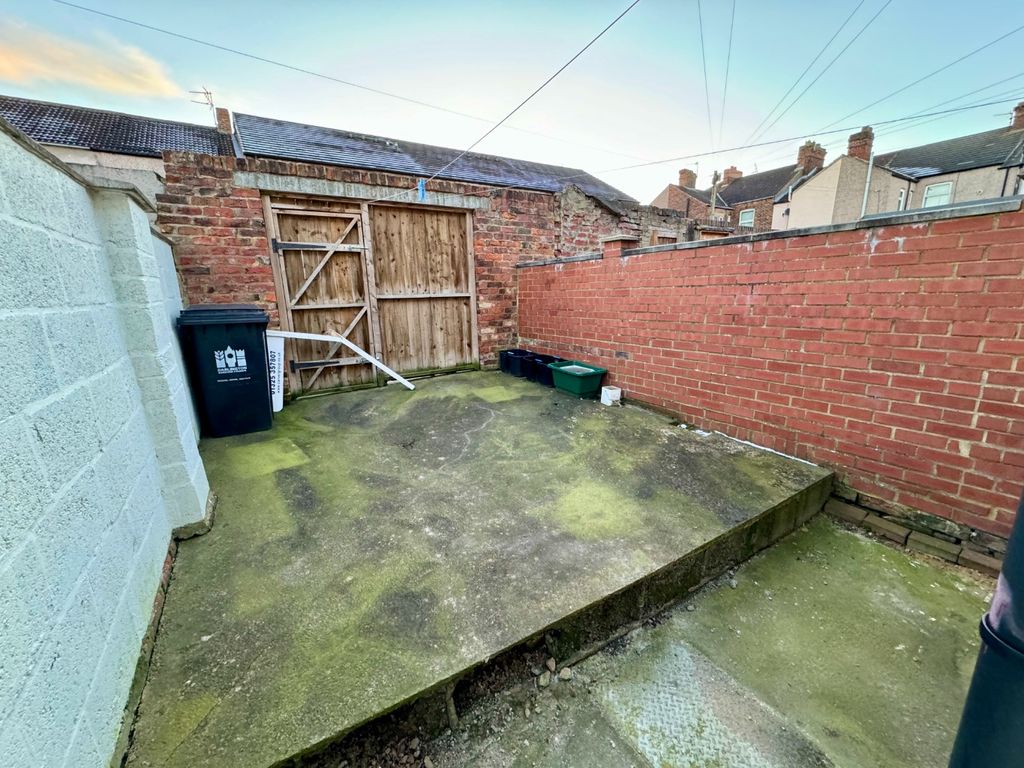 2 bed terraced house to rent in Eldon Street, Darlington, Durham DL3, £595 pcm