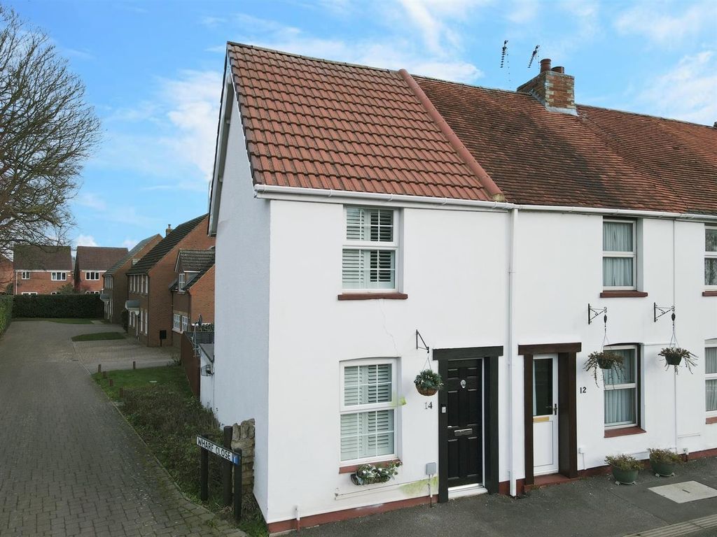 2 bed cottage for sale in Towcester Road, Old Stratford, Milton Keynes MK19, £285,000