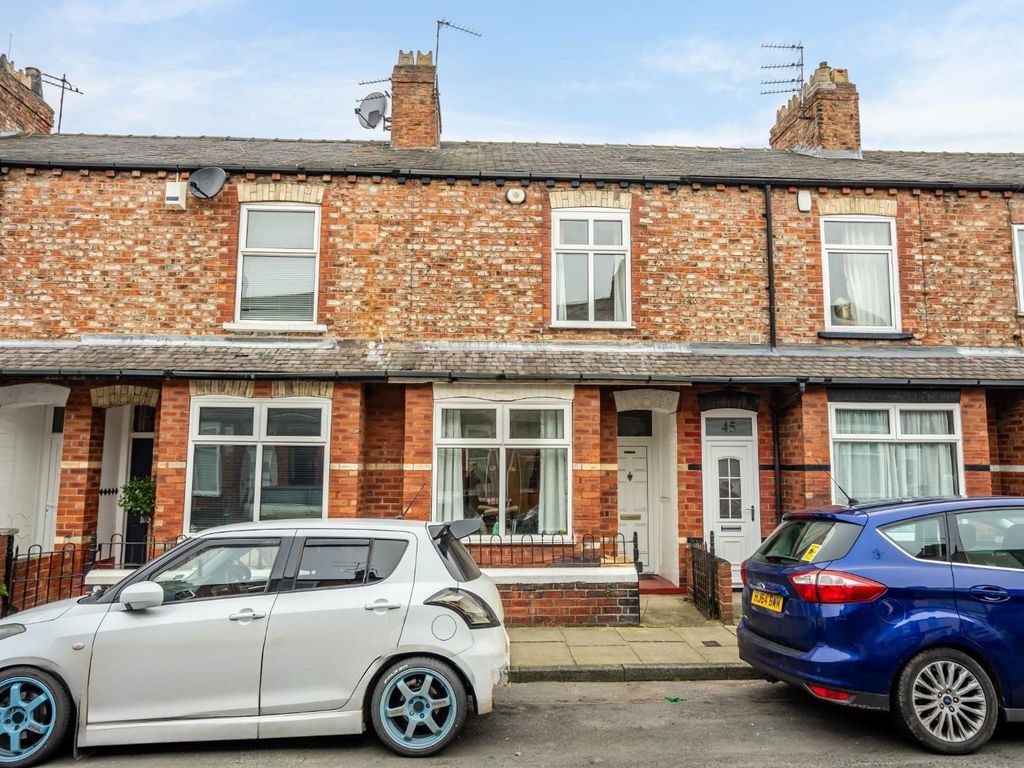 2 bed terraced house for sale in Falsgrave Crescent, Off Burton Stone Lane, York YO30, £220,000