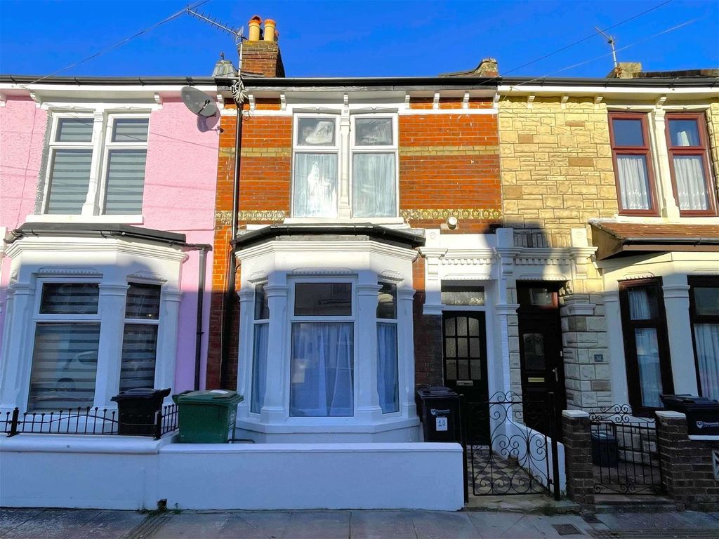 3 bed terraced house for sale in Collins Road, Southsea, Hampshire PO4, £329,500