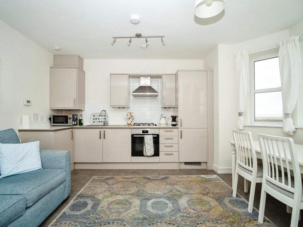 1 bed flat for sale in Liberty Road, Portland DT5, £160,000