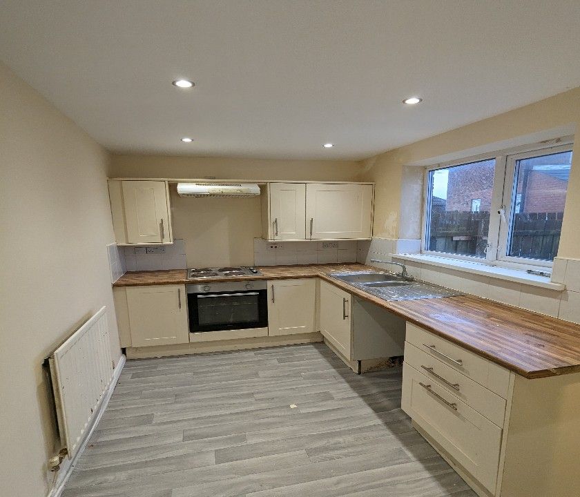 2 bed terraced house to rent in Beech Grove, Trimdon Station TS29, £550 pcm