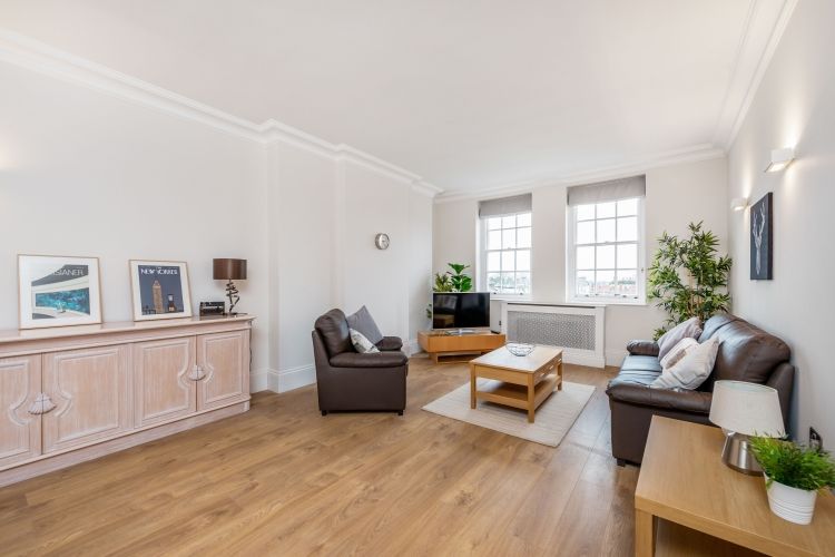 2 bed flat to rent in Abbey Road, London NW8, £2,817 pcm