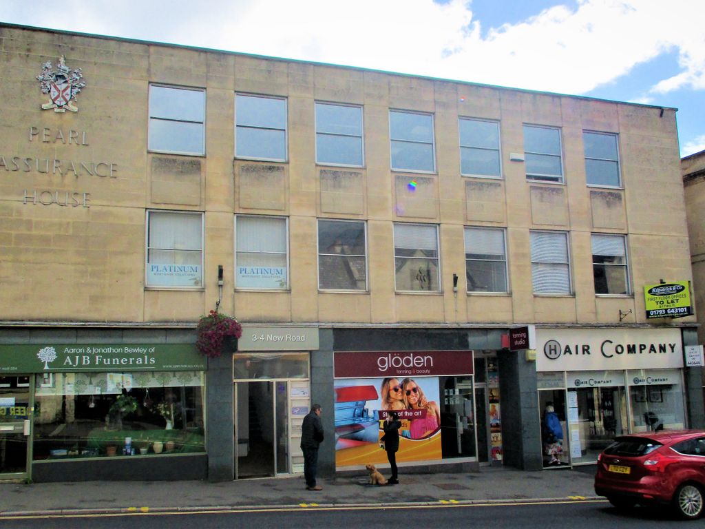Office to let in 3-4 New Road, Chippenham SN15, £8,250 pa