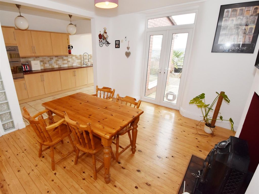 3 bed terraced house for sale in Lullington Road, Upper Knowle, Knowle, Bristol BS4, £599,995