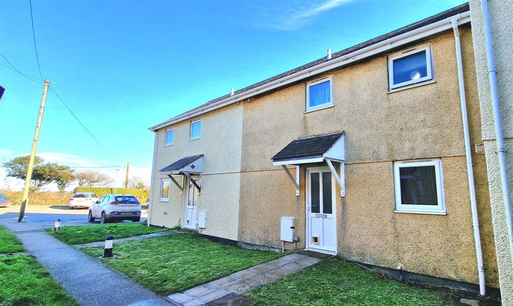 2 bed terraced house for sale in Rosewarne Park, Connor Downs, Hayle TR27, £235,000