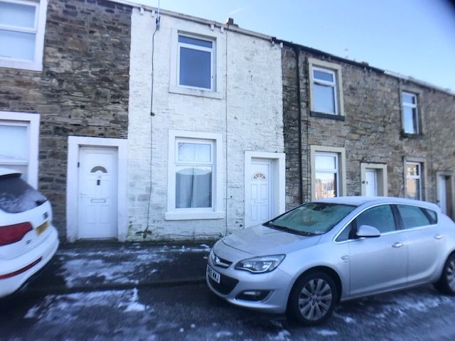 2 bed terraced house to rent in Hodgson St, Oswaldtwistle BB5, £525 pcm