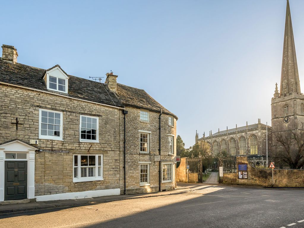 4 bed town house for sale in Church Street, Tetbury, Gloucestershire GL8, £725,000