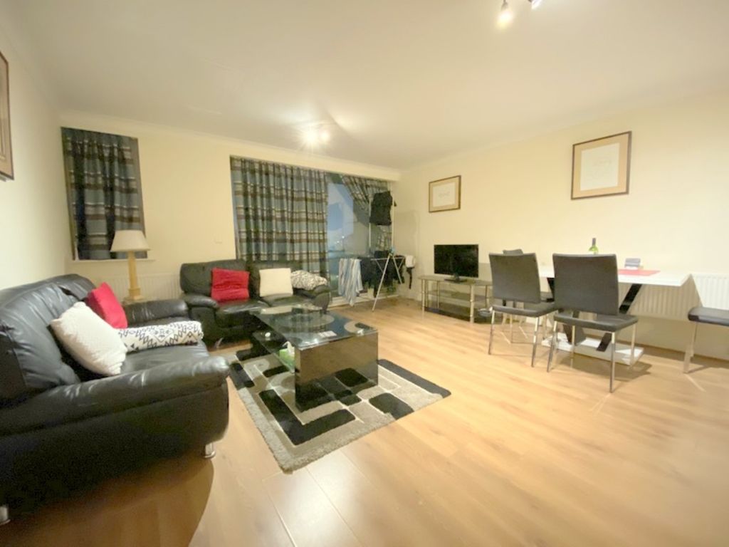 1 bed flat for sale in North Bank, London NW8, £645,000