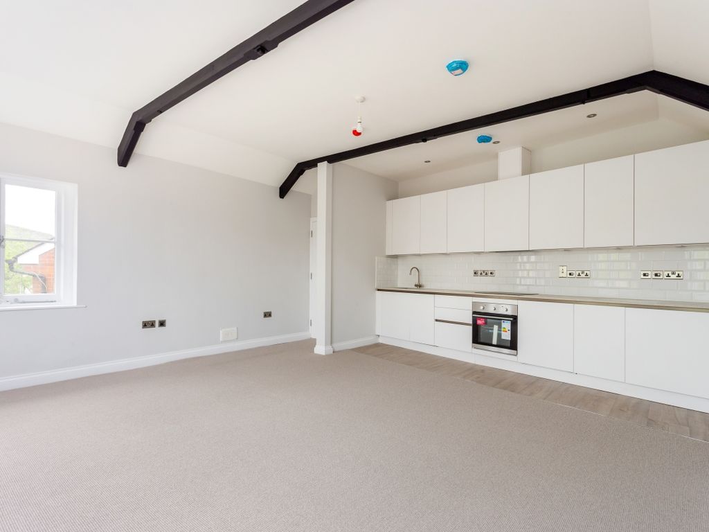 1 bed flat to rent in London Road, Marlborough SN8, £875 pcm