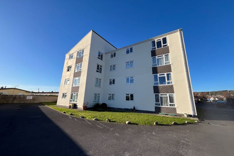 2 bed flat for sale in Locking Road, Weston-Super-Mare BS22, £150,000