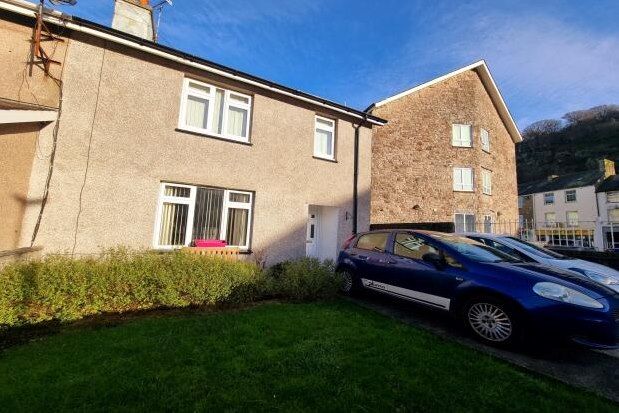 3 bed property to rent in Maes Y Dref, Bangor LL57, £975 pcm