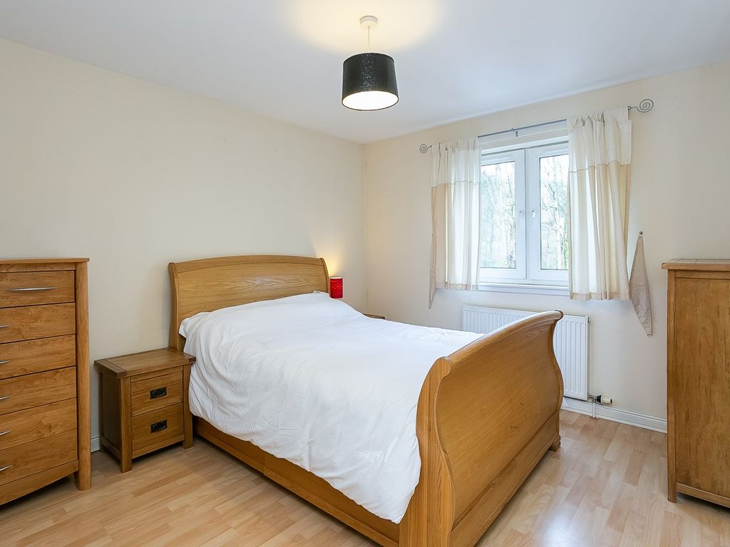 2 bed flat for sale in Haymarket Crescent, Livingston EH54, £130,000