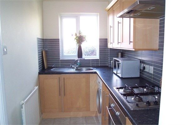 1 bed end terrace house to rent in Angel Place, Binfield RG42, £1,050 pcm