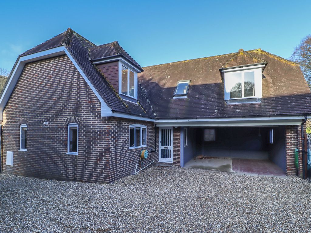 4 bed detached house for sale in Nether Wallop, Stockbridge, Hampshire SO20, £625,000