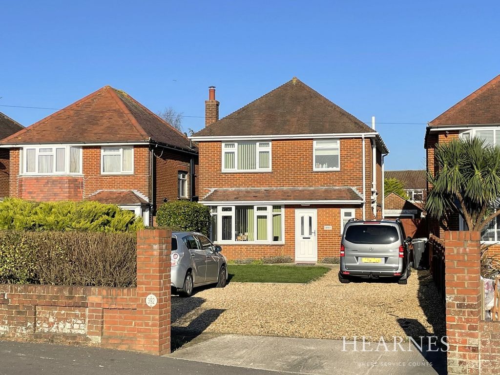 3 bed property for sale in Wallisdown Road, Bournemouth BH11, £440,000