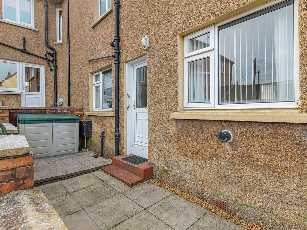 2 bed terraced house for sale in Begg Avenue, Falkirk FK1, £116,500