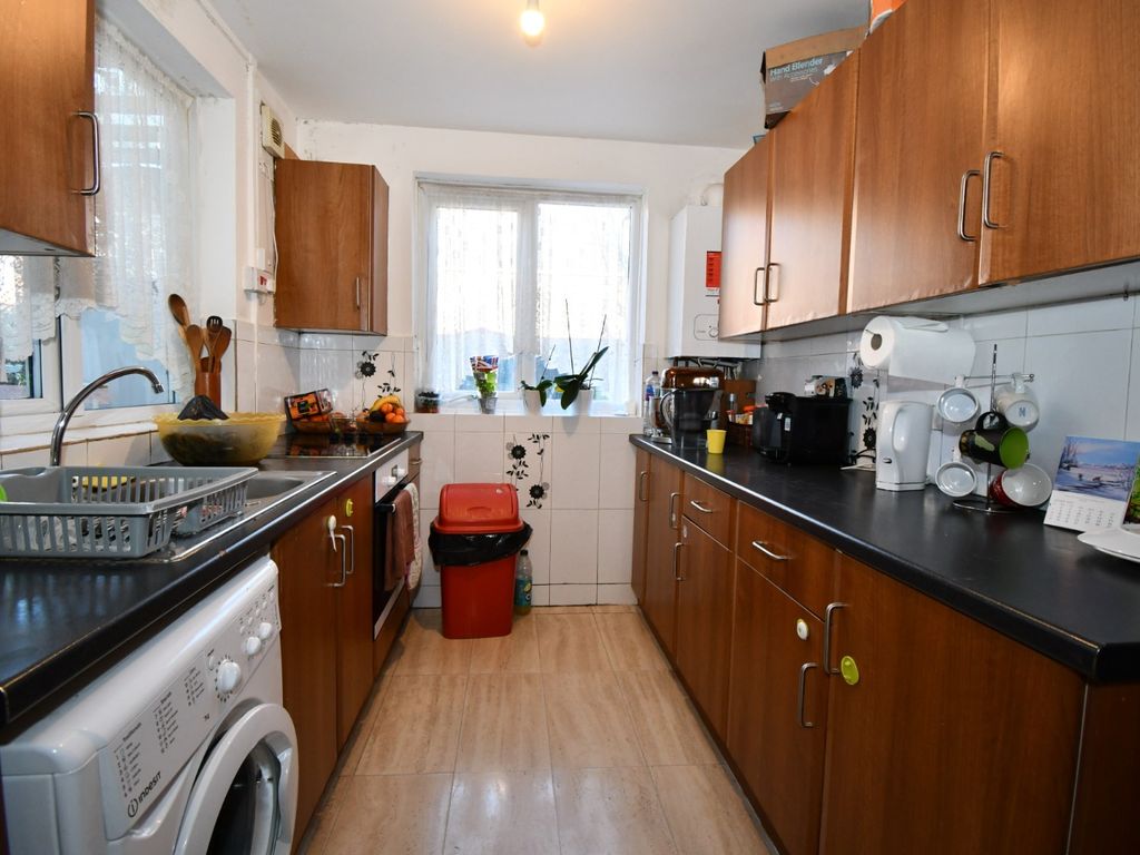 3 bed terraced house for sale in London, Greater London E16, £445,000