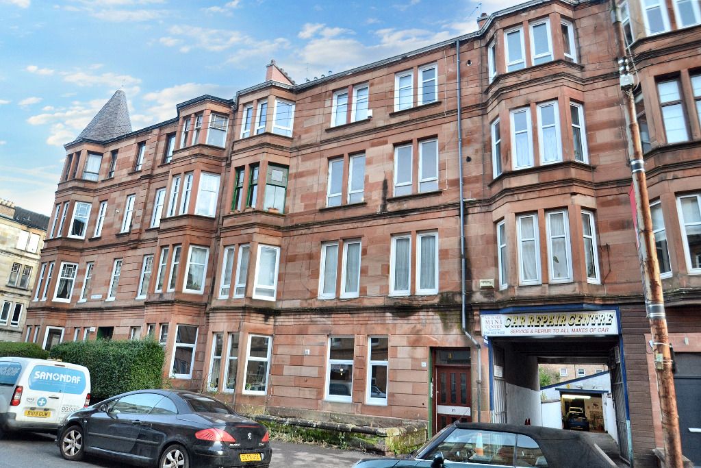 1 bed flat for sale in 61 Deanston Drive, Shawlands G41, £95,000