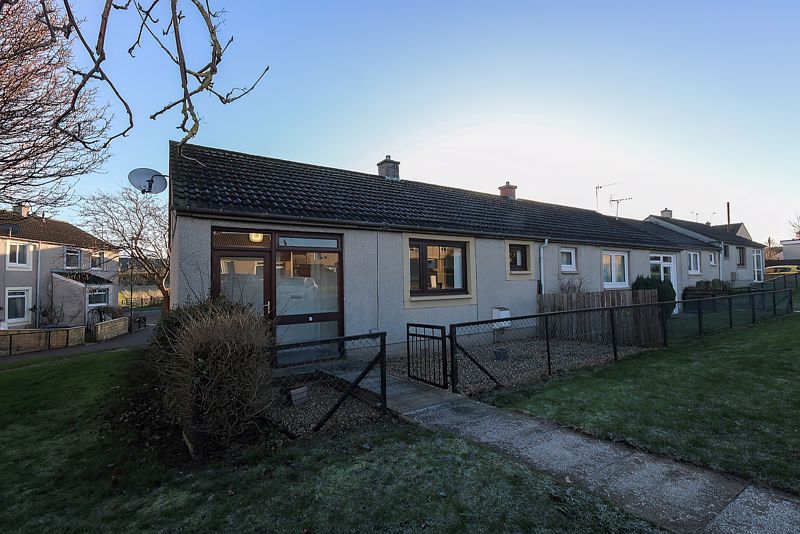 1 bed bungalow for sale in Kaimes View, Danderhall, Dalkeith EH22, £145,000