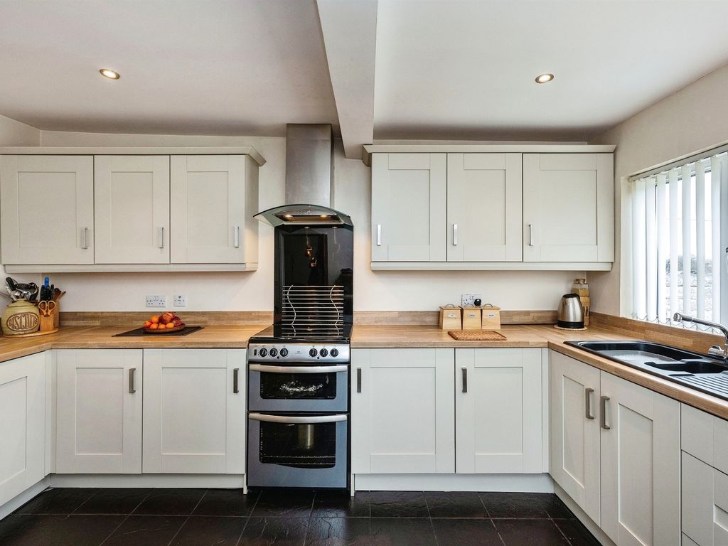 3 bed semi-detached house for sale in Ewenny Road, Bridgend CF31, £285,000