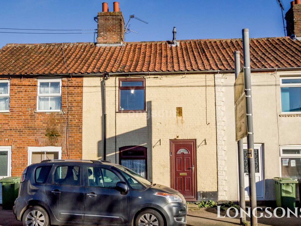 2 bed terraced house for sale in London Street, Swaffham PE37, £155,000