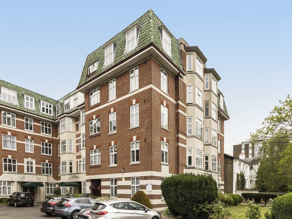 3 bed flat to rent in Haven Green, London W5, £2,994 pcm
