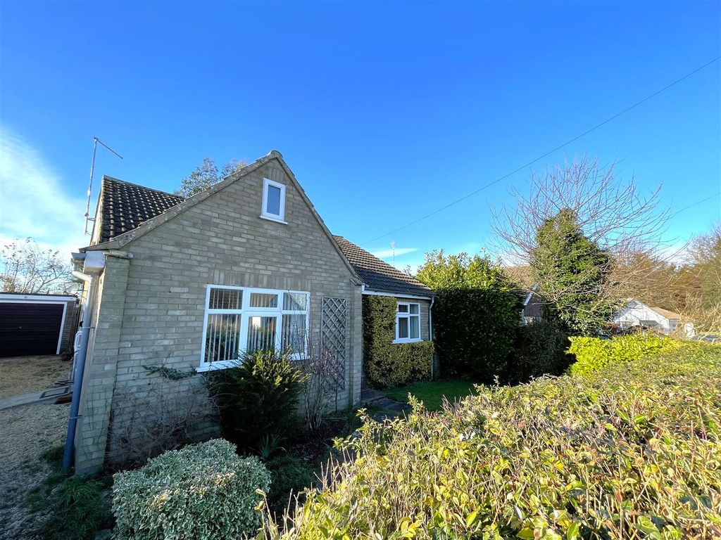 3 bed detached bungalow for sale in Orchard Way, Easton On The Hill, Stamford PE9, £395,000