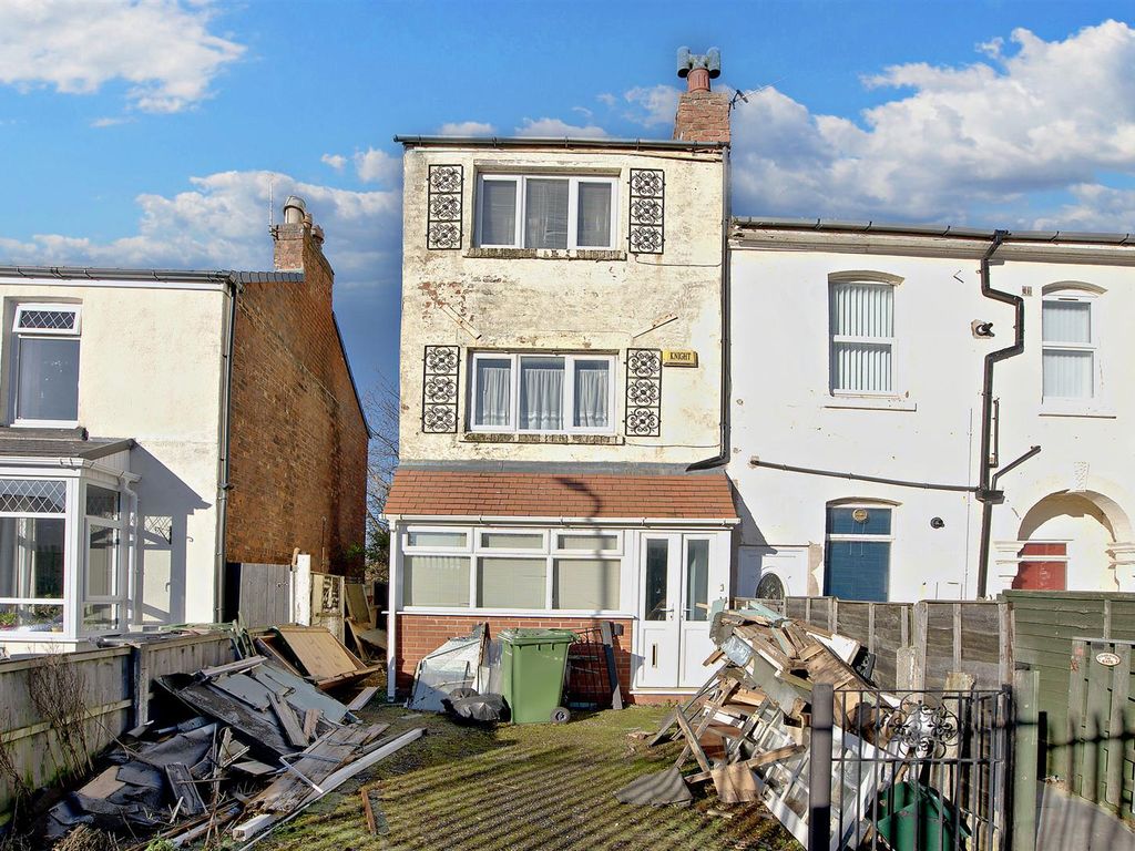 3 bed end terrace house for sale in Railway Terrace, Birkdale, Southport PR8, £100,000