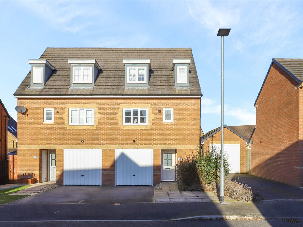 3 bed town house for sale in Moorhouse Drive, Thurcroft S66, £220,000