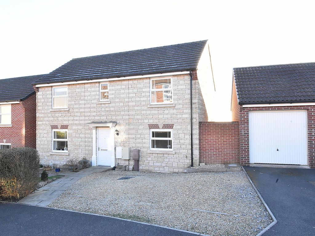5 bed detached house for sale in Wincanton, Somerset BA9, £450,000