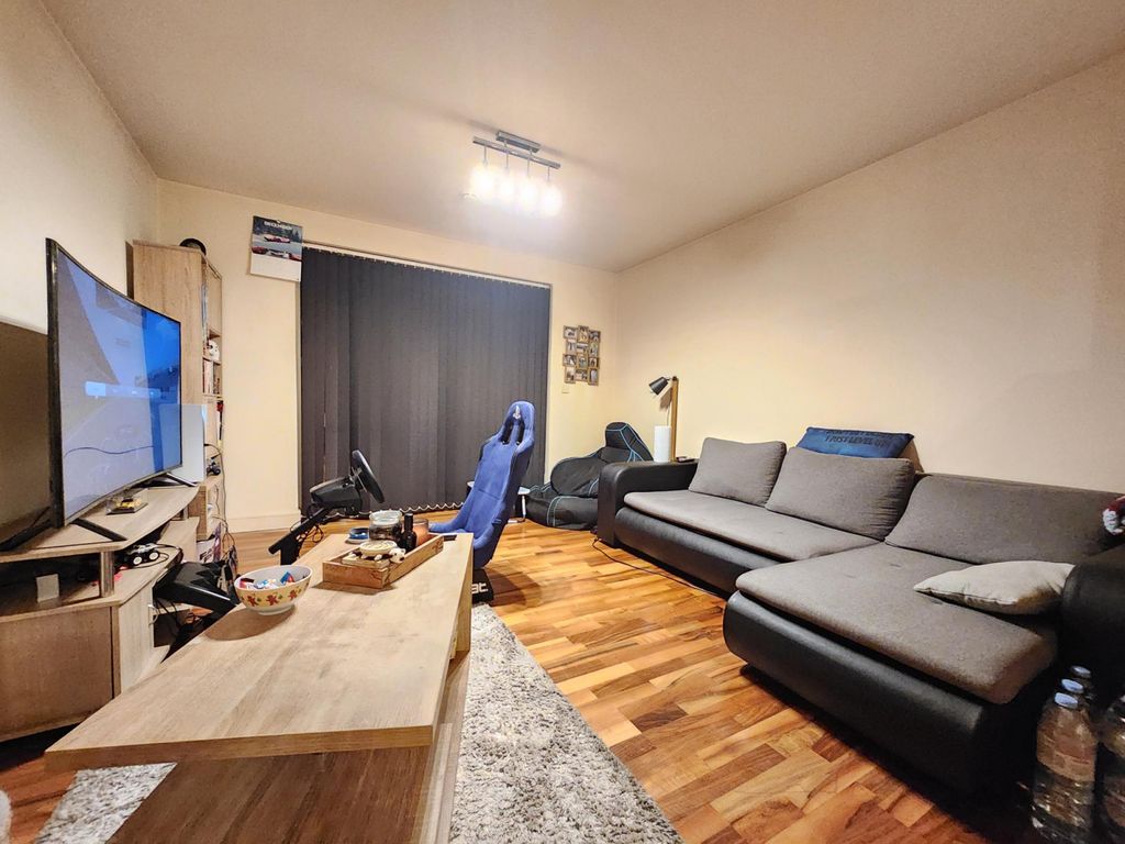 1 bed flat for sale in The Boulevard, Birmingham B5, £180,000