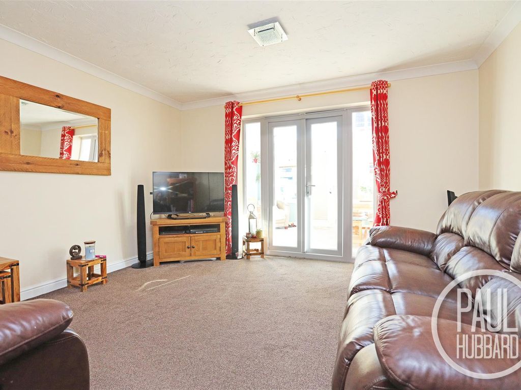 3 bed detached house for sale in Holystone Way, Carlton Colville NR33, £280,000