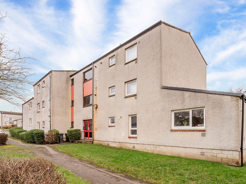 1 bed flat for sale in 17/2 Bughtlin Loan, East Craigs EH12, £145,000