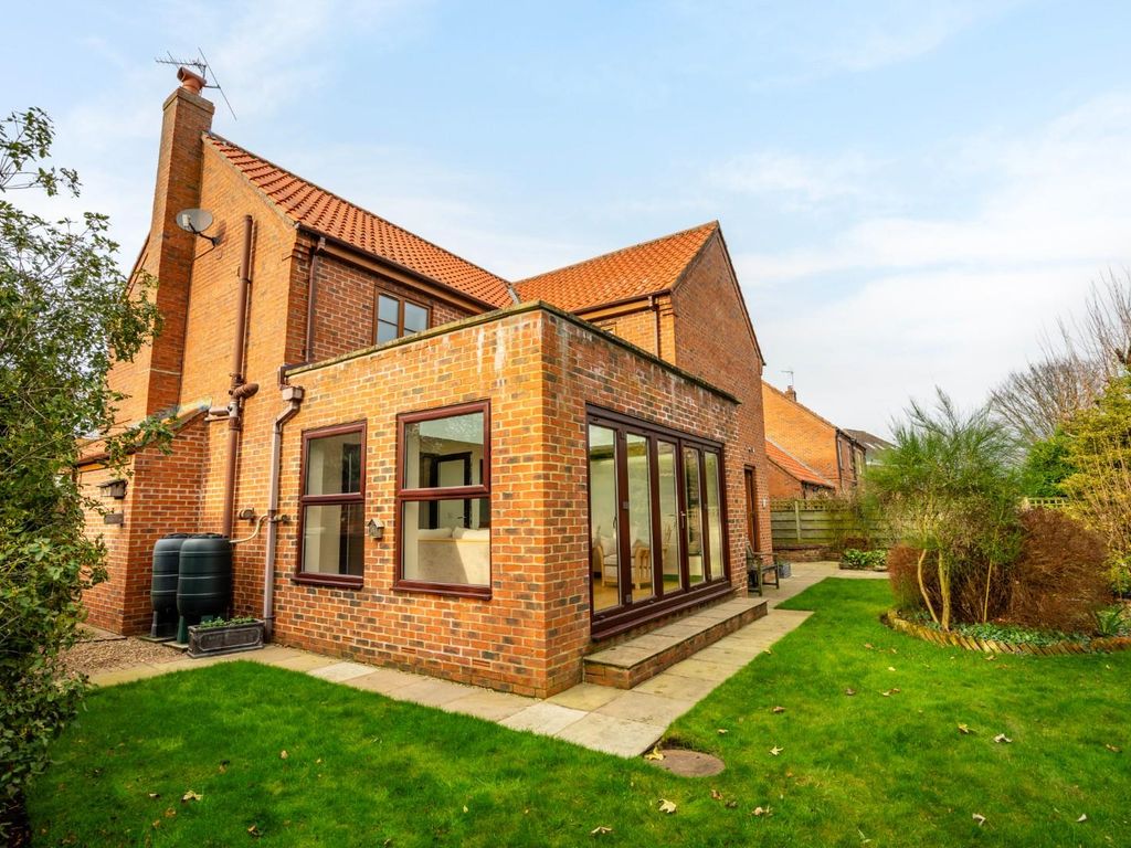 5 bed detached house for sale in Stakers Orchard, Copmanthorpe, York YO23, £875,000