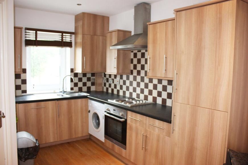 3 bed terraced house to rent in Lindal Road, London SE4, £2,400 pcm