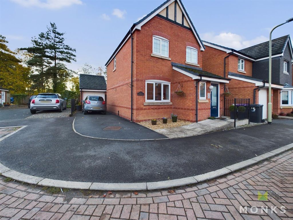 3 bed detached house for sale in Heritage Way, Llanymynech SY22, £249,950