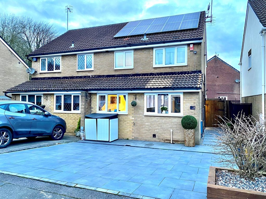 3 bed semi-detached house for sale in The Brades, Caerleon, Newport NP18, £290,000