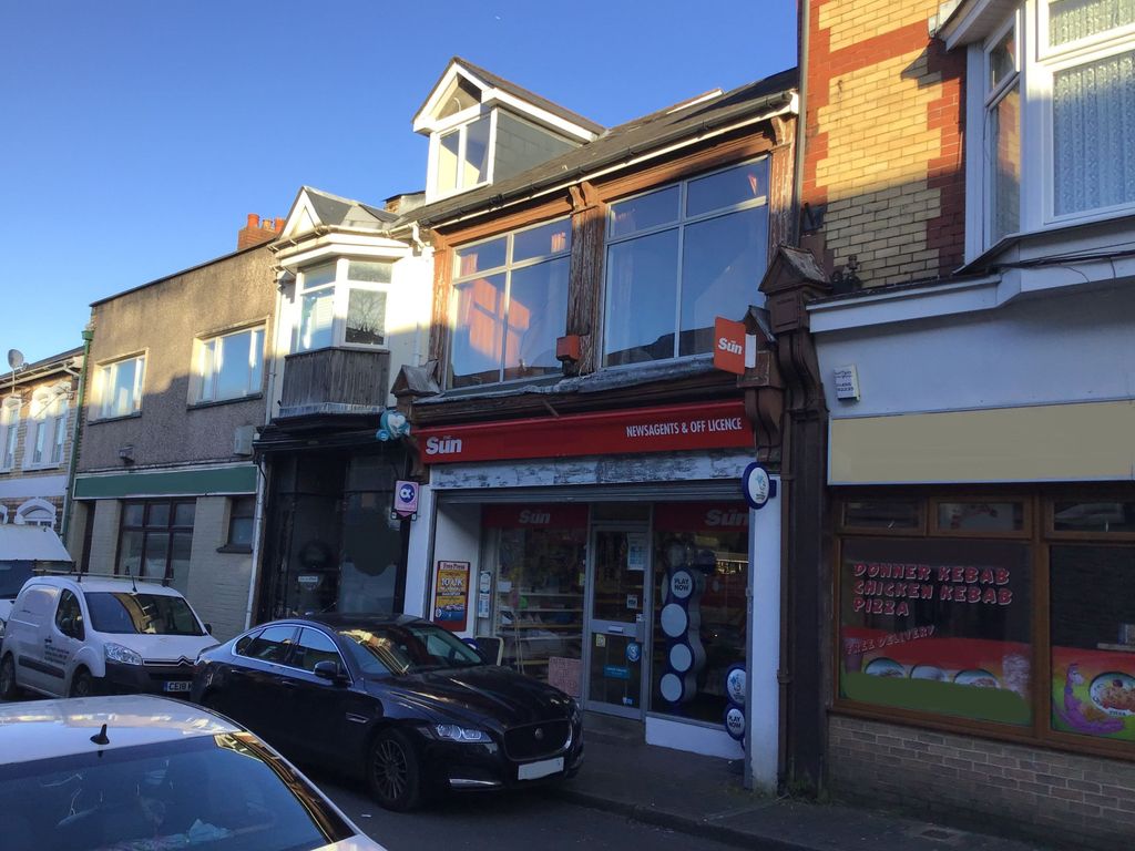 Retail premises for sale in Griffithstown, Torfaen NP4, £50,000
