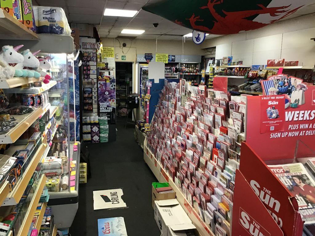 Retail premises for sale in Griffithstown, Torfaen NP4, £50,000