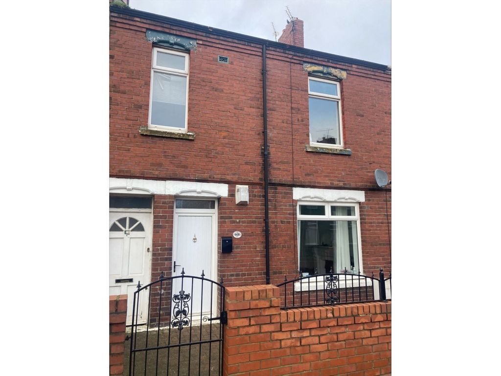 2 bed flat for sale in Plessey Road, Blyth NE24, £60,000
