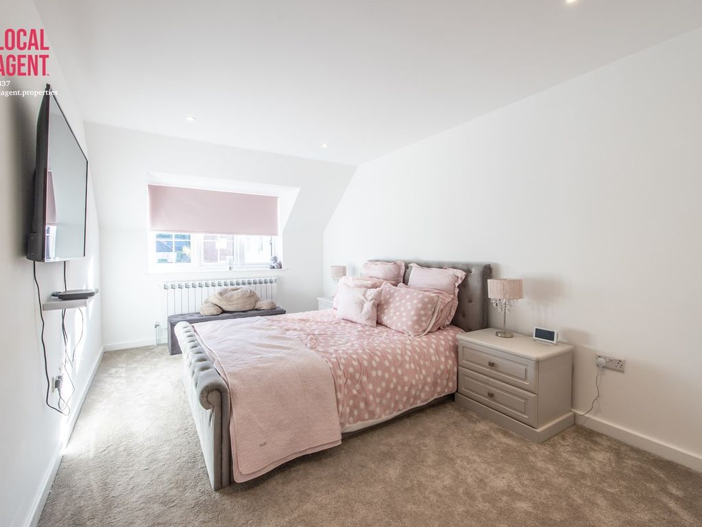 3 bed detached house for sale in Kingsingfield Road, West Kingsdown, Sevenoaks TN15, £600,000