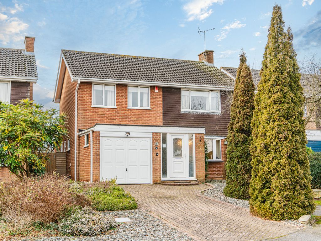 4 bed detached house for sale in Dee Close, Oakham LE15, £400,000