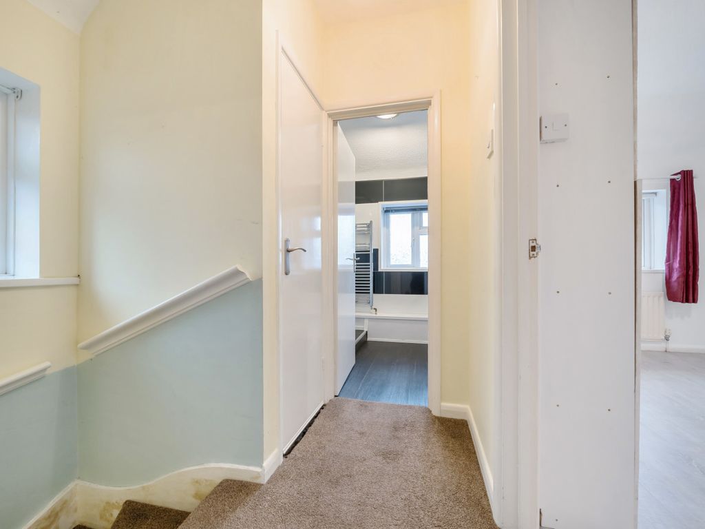 2 bed semi-detached house for sale in Cedar Way, Guildford, Surrey, Surrey GU1, £400,000