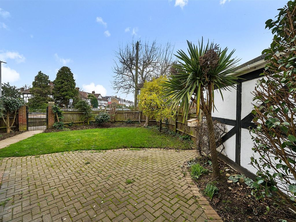 4 bed semi-detached house for sale in Hollybush Road, Kingston Upon Thames KT2, £900,000