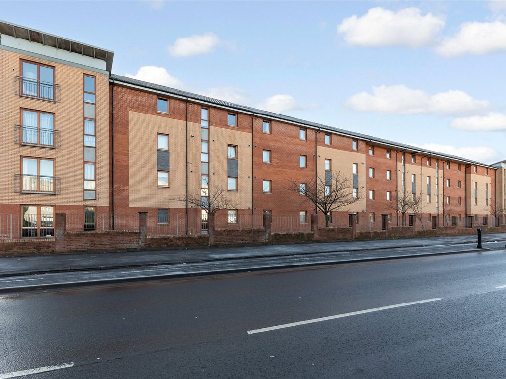 2 bed flat for sale in Dalmarnock Drive, Bridgeton, Glasgow G40, £110,000