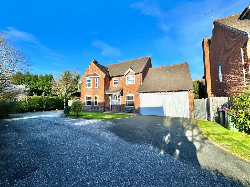 4 bed detached house for sale in Simpsons Walk, Horsehay, Telford TF4, £495,000