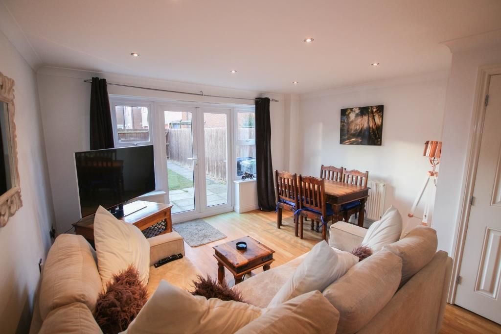 3 bed town house for sale in Longchamp Drive, Ely CB7, £335,000