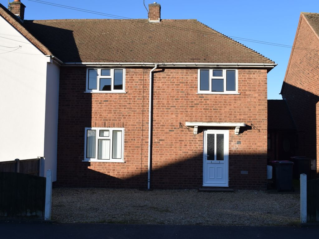 3 bed terraced house to rent in Sycamore Crescent, Coventry CV7, £950 pcm