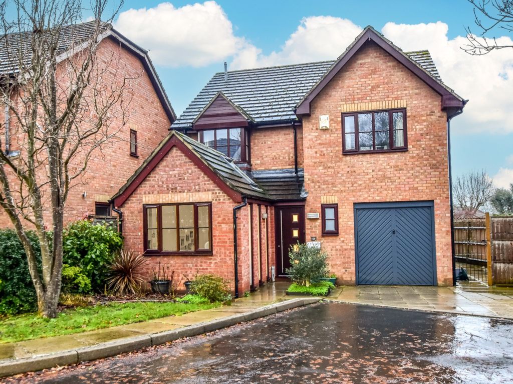 4 bed detached house for sale in Westwick Place, Watford WD25, £850,000